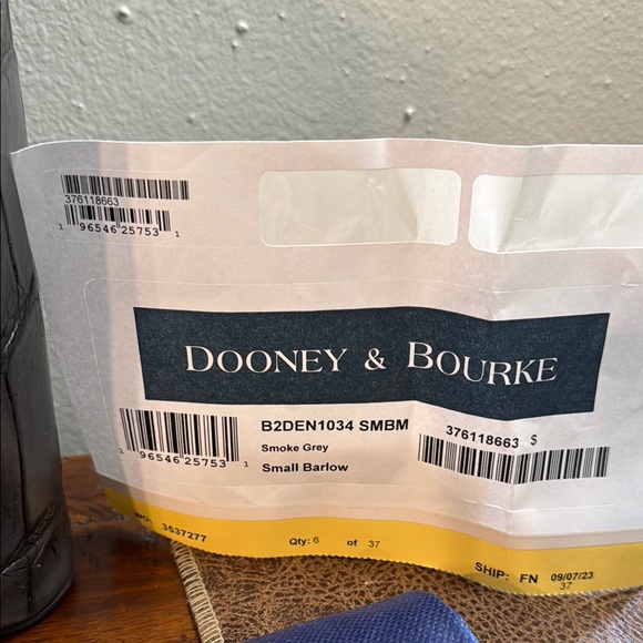 LAST CALL for this Dooney & Bourke Gray Croc-Embossed Shoulder Bag NWT - Picture 5 of 12